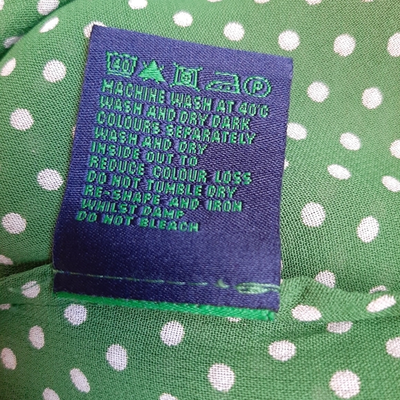 Boden - Feminine green sheer button down 3/4 sleeve blouse for women - Size: 12 - Picture 11 of 13